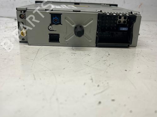 Used Radio Radio 36834134 36834134