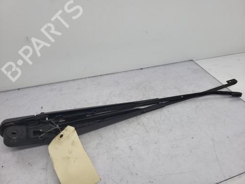 Used Front windshield wiper arm DACIA LOGAN MCV (KS_) 1.6 16V (KS0L, KS0M, KS0P, KS1S) (105 hp) 32291294