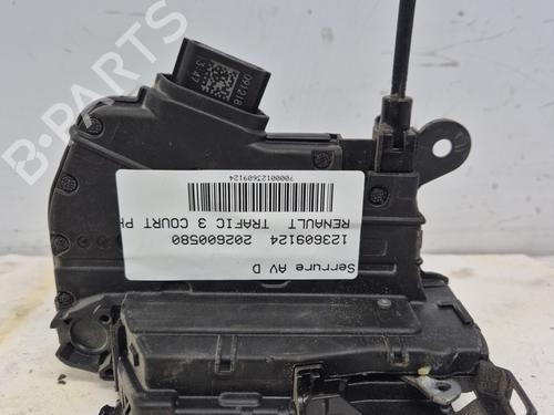 front-right-lock-renault-trafic-iii-van-fg_-2014-33679494 main image