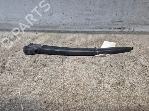 Used Rear windshield wiper arm KIA RIO IV (YB, SC, FB) 1.2 CVVT (84 hp) 28828444