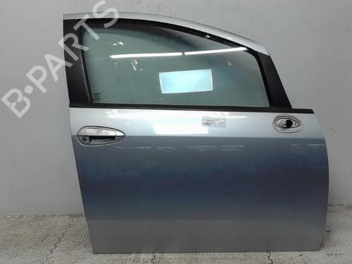 Used Right front door FIAT GRANDE PUNTO (199_) 1.3 D Multijet (199.AXD11, 199.AXD1A, 199.AXD1B,... (90 hp) 15068313