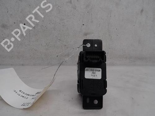 Used Switch RENAULT ZOE (BFM_) [2012-2025]  15113522
