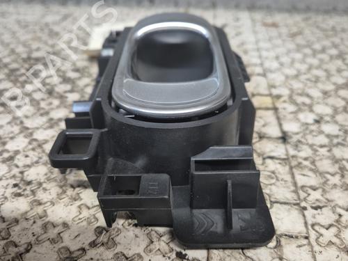 Højre bagtil invendig håndtag CITROËN C3 AIRCROSS II (2R_, 2C_) 1.2 PureTech 82 (2RHMRC, 2RHMZB) | BP26702388I16 