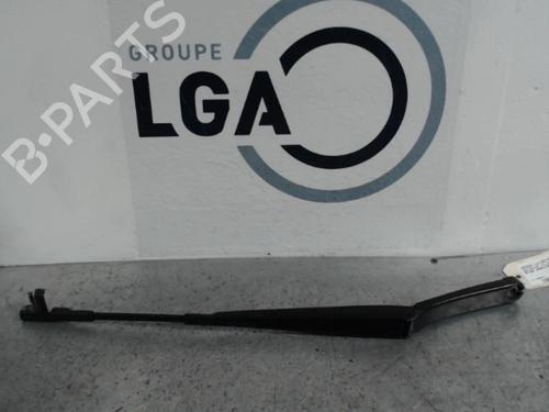 Used Front windshield wiper arm SKODA OCTAVIA II Combi (1Z5) 1.9 TDI (105 hp) 14548296