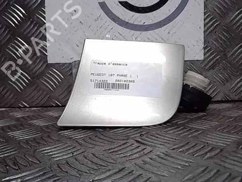 Used Fuel flap PEUGEOT 107 (PM_, PN_) 1.4 HDi (54 hp) 13851274