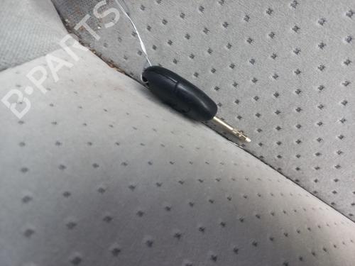 Windscreen washer tank FORD FIESTA V (JH_, JD_) 1.4 TDCi | BP30798073C113 