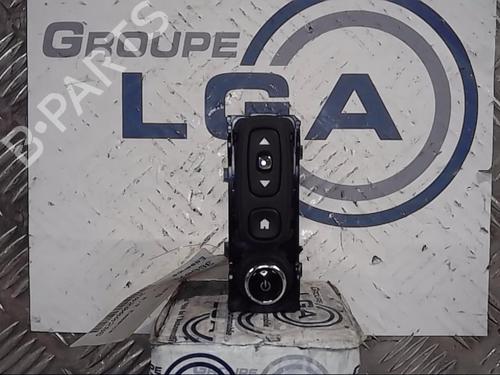 Used Switch RENAULT CLIO IV (BH_) 0.9 TCe 90 (BHNF, BHMA, BHMH, BHJK, BHJR) (90 hp) 13861074