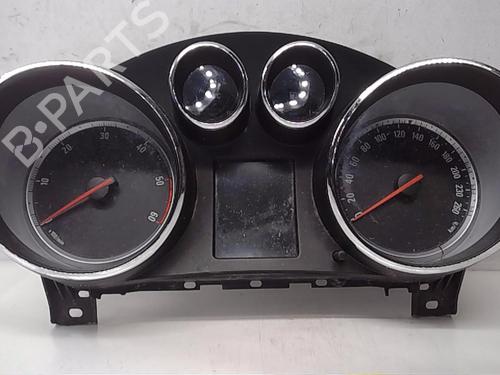 Used Instrument cluster OPEL INSIGNIA A (G09) 2.0 CDTI (68) (160 hp) 13840600