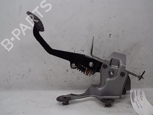 Used Clutch pedal RENAULT CLIO IV (BH_) 1.5 dCi 90 (90 hp) 14566369