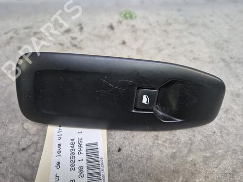 Used Right front window switch PEUGEOT 208 I (CA_, CC_) [2012-2021]  30521711
