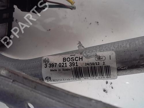 Used Front wiper motor PEUGEOT 208 I (CA_, CC_) 1.6 HDi (92 hp) 13848208
