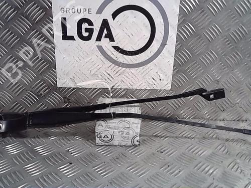 Used Front windshield wiper arm PEUGEOT 308 II (LB_, LP_, LW_, LH_, L3_) 1.6 HDi / BlueHDi 115 (115 hp) 14559504