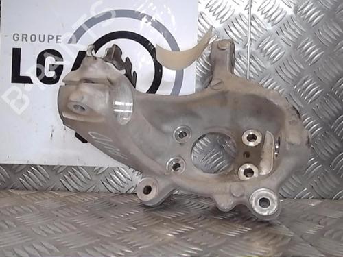 Used Right front steering knuckle RENAULT MEGANE IV Hatchback (B9A/M/N_) [2015-2025]  14557966