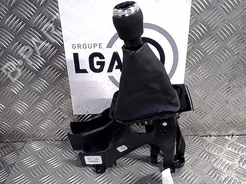 Used Gear lever RENAULT CAPTUR II (HF_) [2020-2025]  13854597