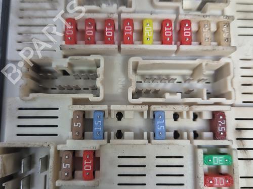 Skrzynka bezpieczników RENAULT MEGANE II Saloon (LM0/1_) | BP30868003E1