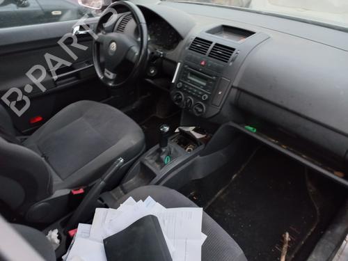 Right front fog light VW POLO IV (9N_, 9A_) | BP30163843C31