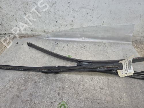 Used Front windshield wiper arm VW PASSAT B7 Variant (365) [2010-2015]  29985232