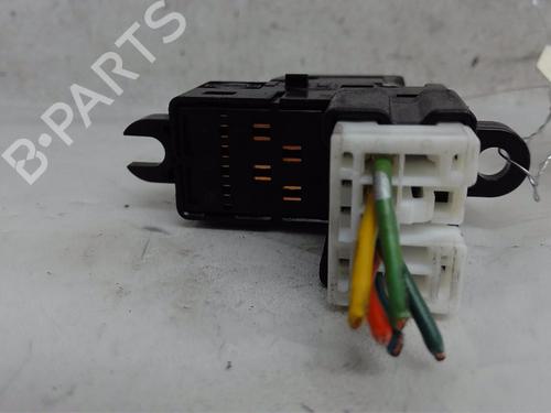 Used Left front window switch NISSAN QASHQAI / QASHQAI +2 I (J10, NJ10, JJ10E) 2.0 dCi All-wheel Drive (150 hp) 16341014