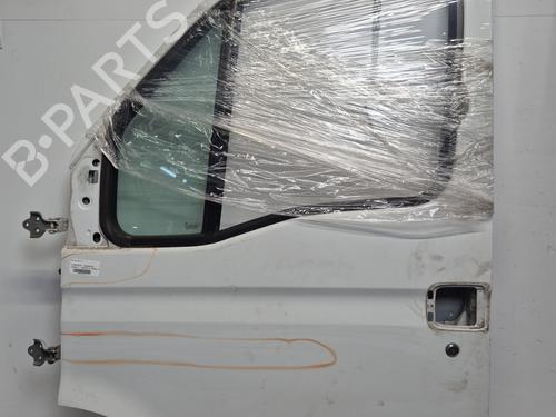 Used Left front door Left front door RENAULT MASTER II Bus (JD) 2.5 dCi (JD01, JD02, JD11, JD12, JD1W) (120 hp) 33892847 33892847
