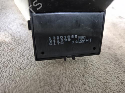 Right rear window switch OPEL MERIVA B MPV (S10) 1.7 CDTI (75) | BP27268030I28 