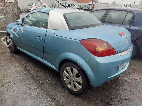 Right front fog light OPEL TIGRA TwinTop (X04) 1.4 (R97) | BP13851977C31 