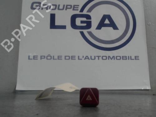 Used Warning switch PEUGEOT 1007 (KM_) 1.4 (75 hp) 13868696