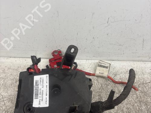 Used Fuse box Fuse box 38736592 38736592