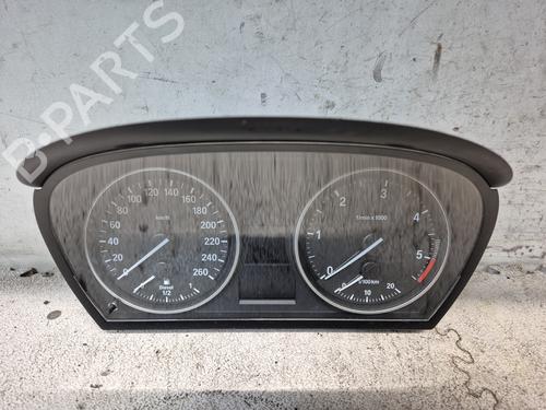 Used Instrument cluster BMW X1 (E84) sDrive 18 d (143 hp) 25376538