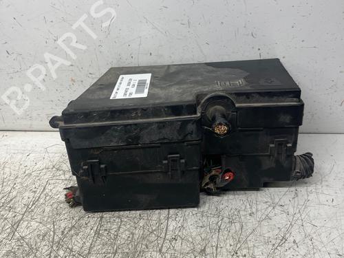 Used Fuse box Fuse box 38627088 38627088