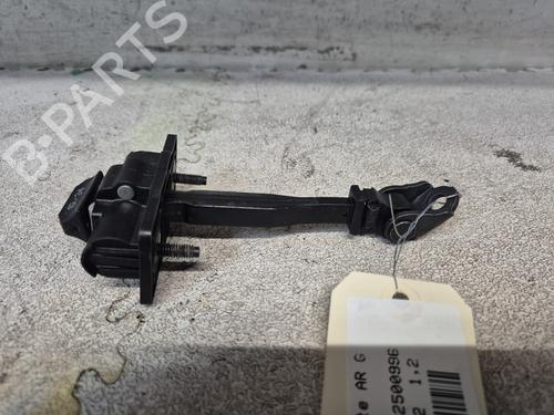 Used Hinge/Door check strap PEUGEOT 208 II (UB_, UP_, UW_, UJ_) 1.2 PureTech 100 (101 hp) 26945222
