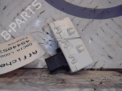 Used Display monitor DACIA LODGY (JS_) 1.3 TCe 130 (JSNE) (131 hp) 13853152