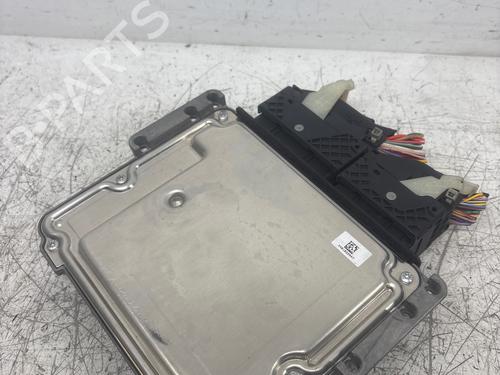 Used Engine control unit (ECU) Engine control unit (ECU) 39011025 39011025