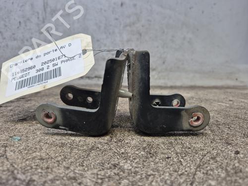 Używane Zawias / Ogranicznik drzwi PEUGEOT 308 SW II (LC_, LJ_, LR_, LX_, L4_) 1.5 BlueHDi 100 (102 hp) 30047227