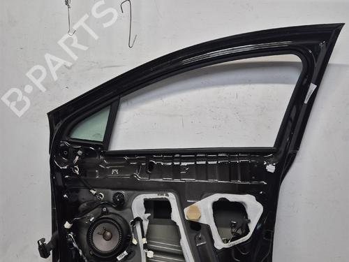 Used Right front door Right front door 37149936 37149936