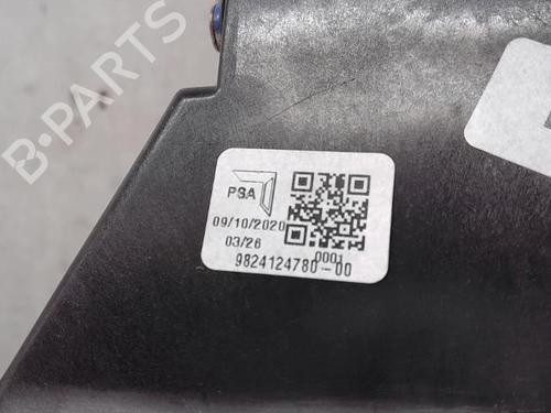 Used Gear lever PEUGEOT 208 II (UB_, UP_, UW_, UJ_) 1.2 PureTech 75 (75 hp) 16567141