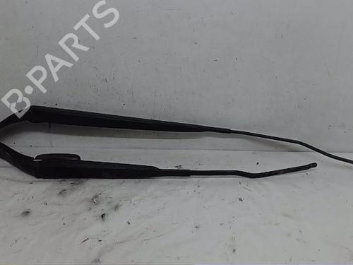Used Front windshield wiper arm CITROËN DS3 (SA_) 1.6 VTi 120 (120 hp) 14570749