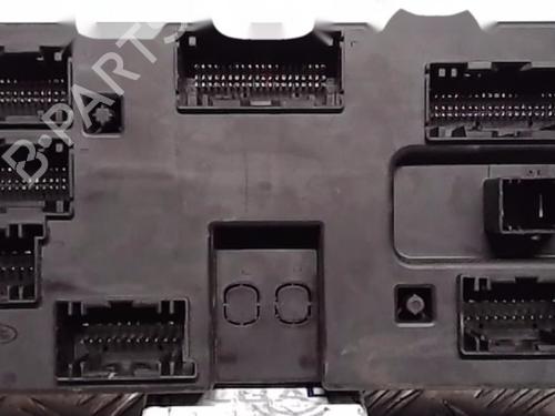 Fuse box JAGUAR XE (X760) 2.0 D | BP14553825E1 - Image 3