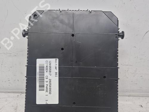 Fuse box CITROËN C3 III (SX) 1.2 VTi 82 | BP34106032E1 - Image 2