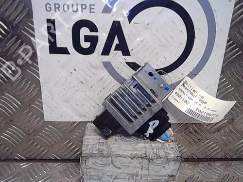 Used Electronic module RENAULT ESPACE V (JR_) 2.0 Blue dCi 160 (JRAM) (160 hp) 13853362