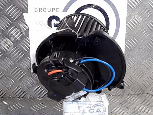 Heater blower motor RENAULT MEGANE IV Hatchback (B9A/M/N_) 1.2 TCe 100 (B9MS) | BP14558086M62 