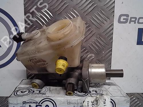 Used Brake master cylinder BMW 3 Compact (E46) 316 ti (115 hp) 14521304