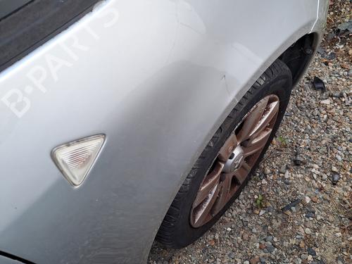 Used Right front fenders MITSUBISHI COLT VI (Z3_A, Z2_A) 1.3 (Z21A) (95 hp) 28033796