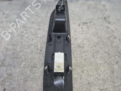 Left rear window switch PEUGEOT 208 II (UB_, UP_, UW_, UJ_) 1.2 PureTech 75 | BP29985387I29 
