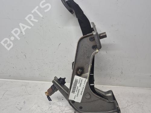 Pedal embraiagem Pedal embraiagem NISSAN QASHQAI I (J10, NJ10) 1.5 dCi (110 hp) 36242161 36242161