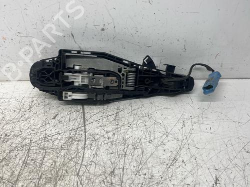 Højre bagtil udvendigt håndtag Højre bagtil udvendigt håndtag 38736495 38736495