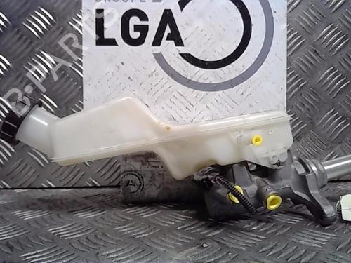 Used Brake master cylinder FORD ECOSPORT 1.0 EcoBoost (125 hp) 14522642