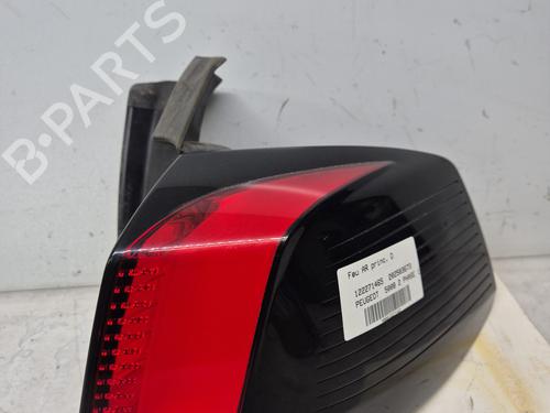Used Right taillight Right taillight PEUGEOT 5008 II (MC_, MJ_, MR_, M4_) 1.2 THP (MRHNYH, MRHNYW, MRHNSJ, MRHNSU, MRHNSM) (131 hp) 33711066 33711066
