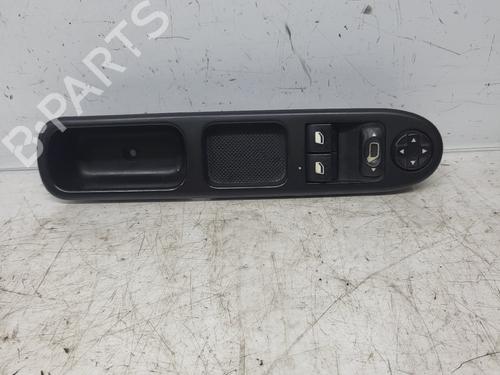 Used Left front window switch Left front window switch PEUGEOT 207 (WA_, WC_) 1.6 HDi (92 hp) 36053735 36053735