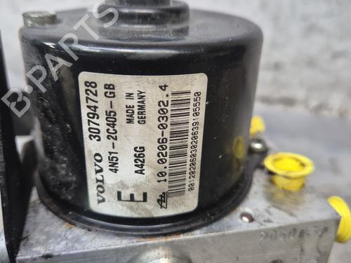 Used ABS pump VOLVO C70 II Convertible (542) 2.0 D (136 hp) 30187761