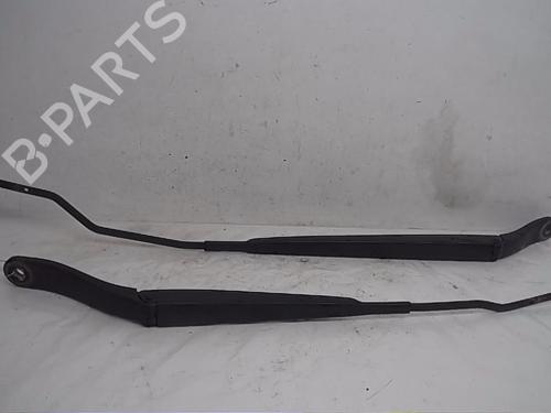 Used Front windshield wiper arm CITROËN DS3 (SA_) 1.6 HDi 90 (92 hp) 14569266